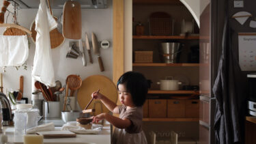 イライラせず子どもと台所に立つための仕組み